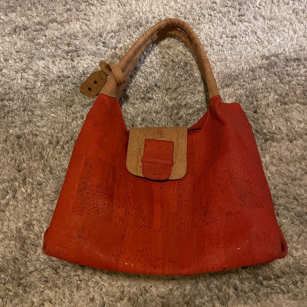 Beautiful cork purse. Practically brand new as used twice.